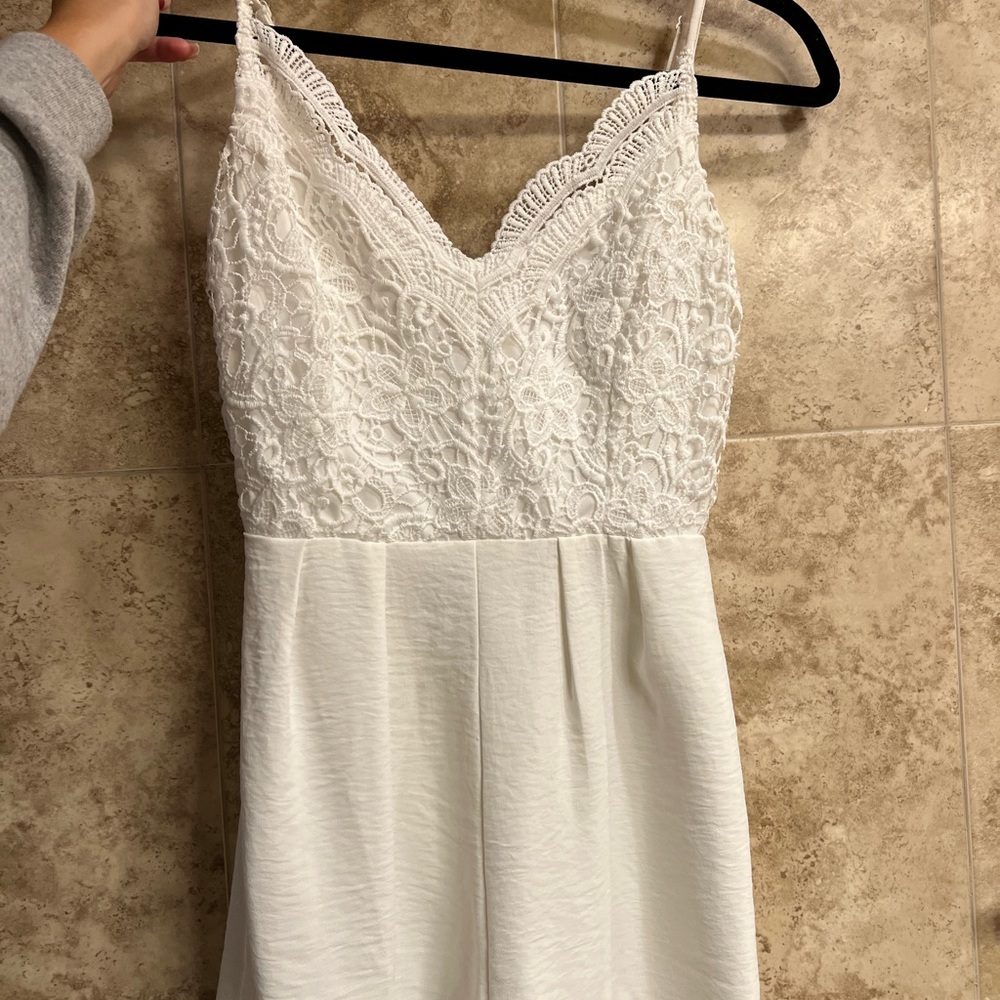 Women’s White Romper Size Small